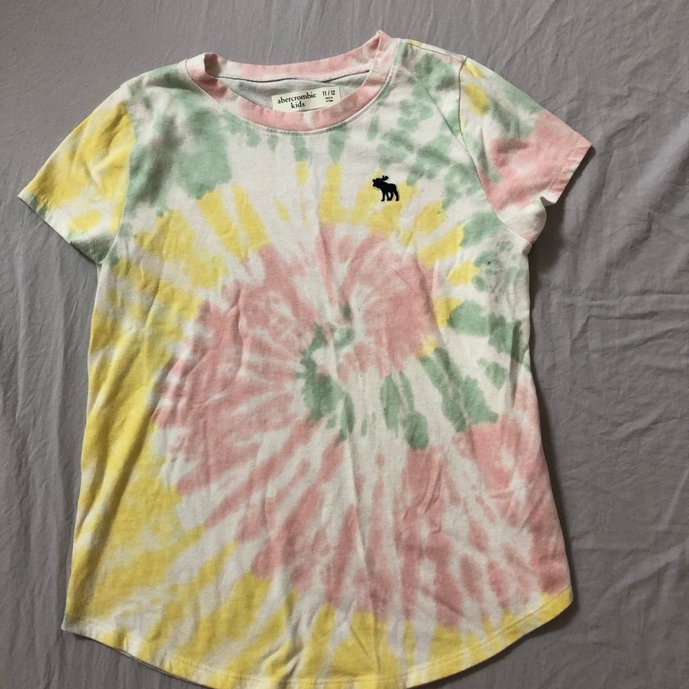 Tye dye Abercrombie and Fitch kids shirt